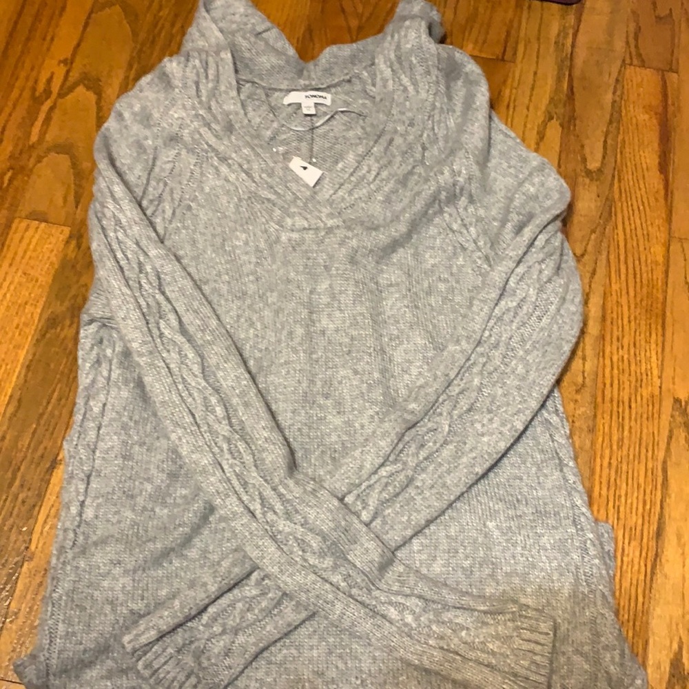 never worn sonoma sweater